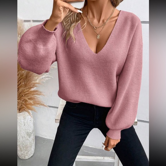 Cozy tie back V neck sweater top - Picture 1 of 16